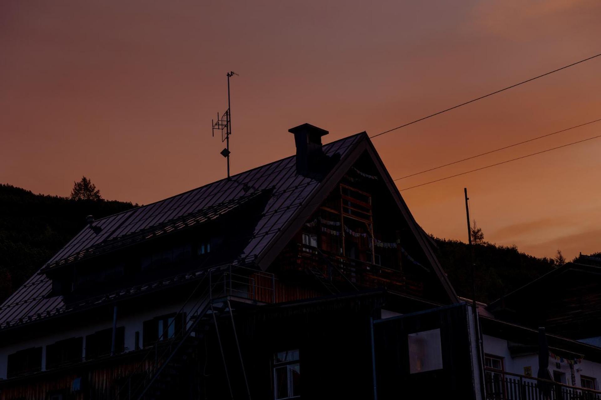 Gjaid-Alm 1739M Am Dachstein-Only Accessible By Cable Car Hotell Obertraun Exteriör bild